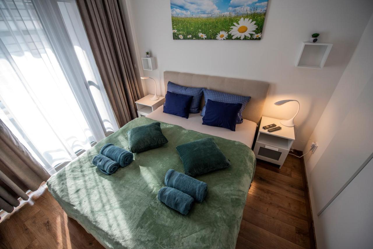 Lovely Apartman- Free Parking เปตช์ ภายนอก รูปภาพ