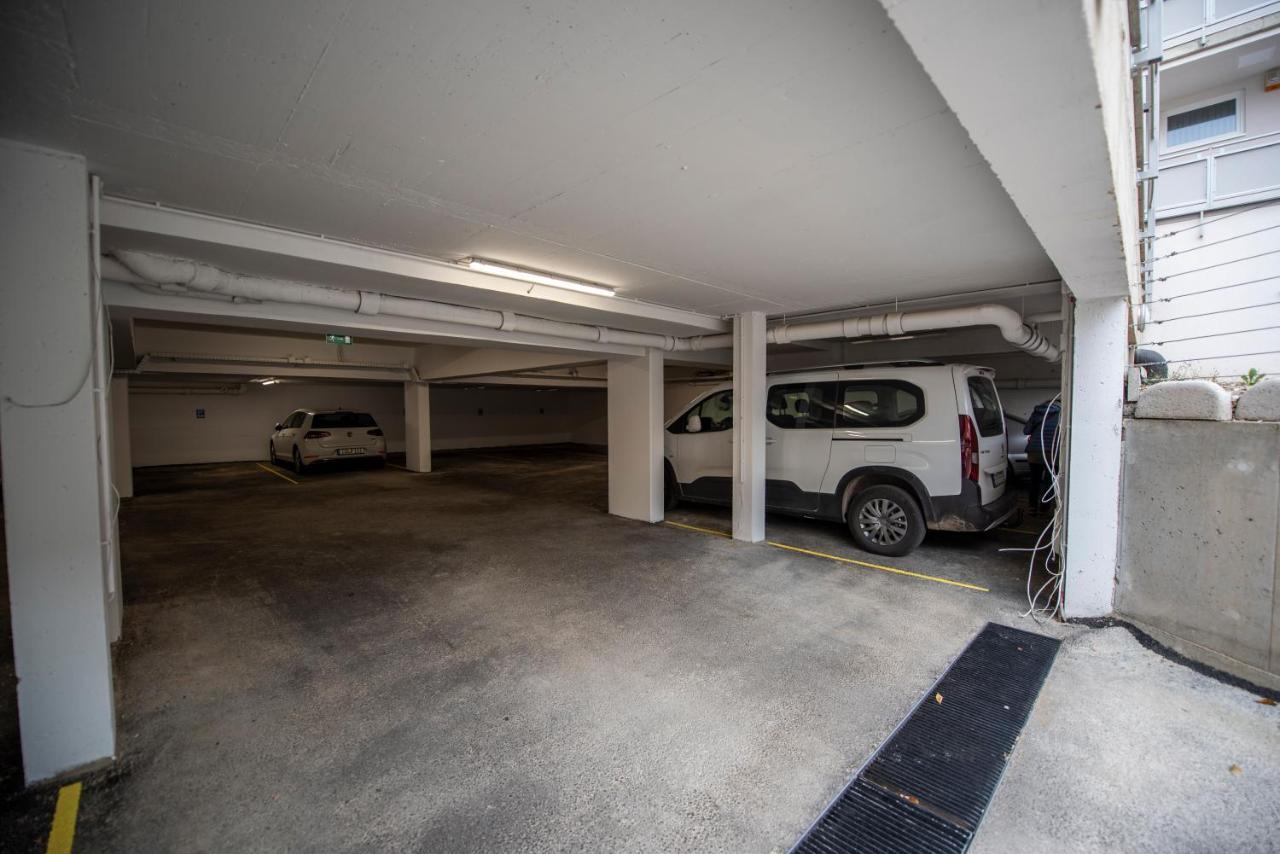 Lovely Apartman- Free Parking เปตช์ ภายนอก รูปภาพ